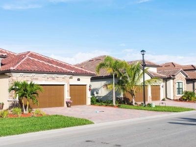 florida-golf-community-houses-background-bonita-s-2022-11-02-04-19-17-utc-min